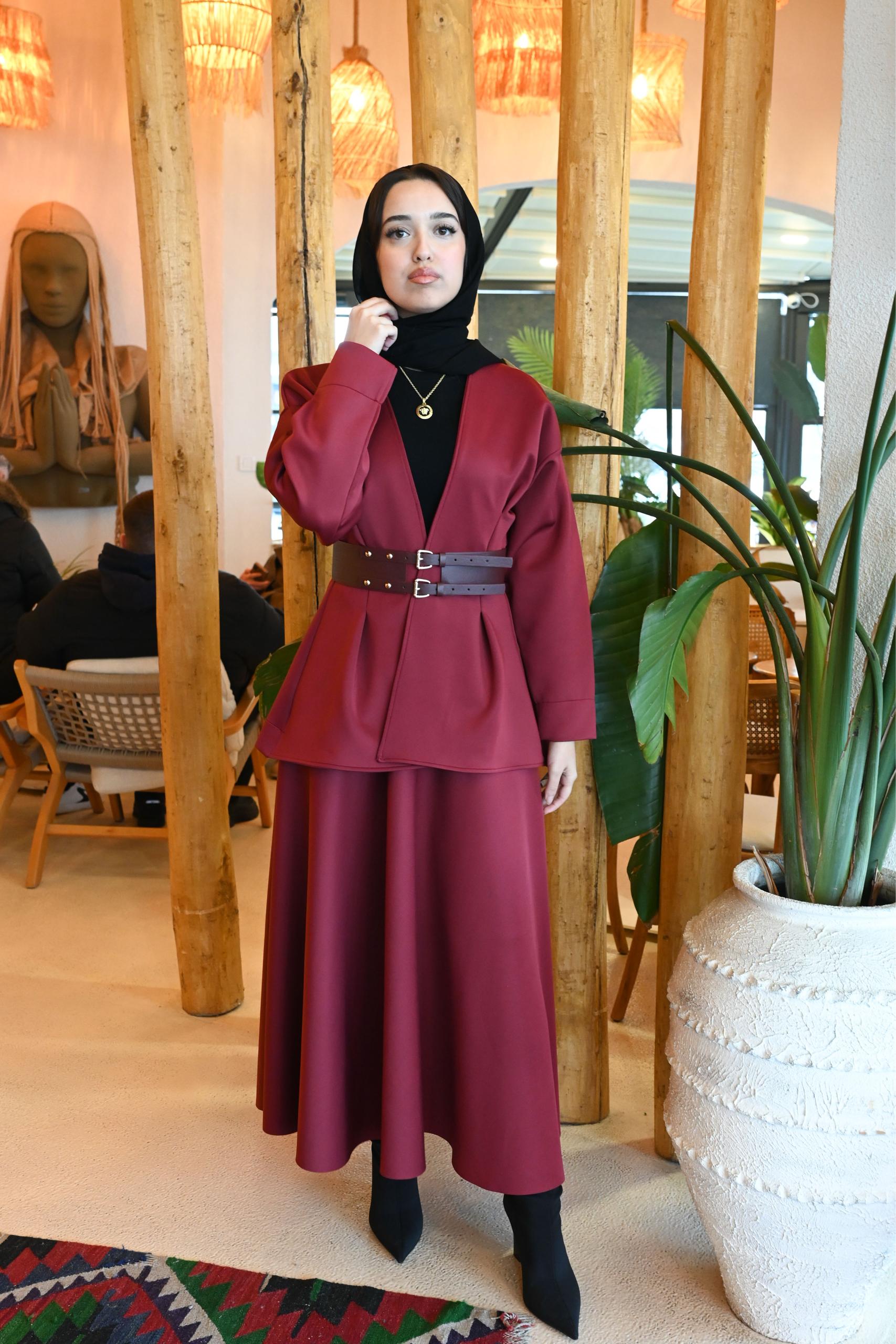 Kemer Detaylı Bordo Ceket & Etek Takım